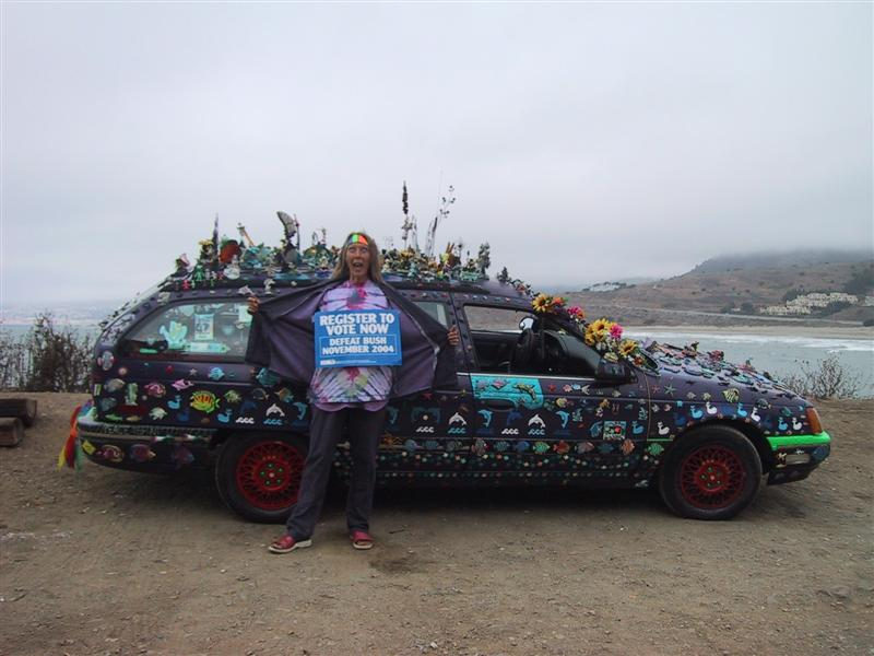 Illustration for article titled Groovalicious Purple Princess Of Peace Art Car Falls On Hard Times, Faces Crusher